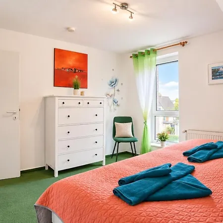 Jonathan Apartment *